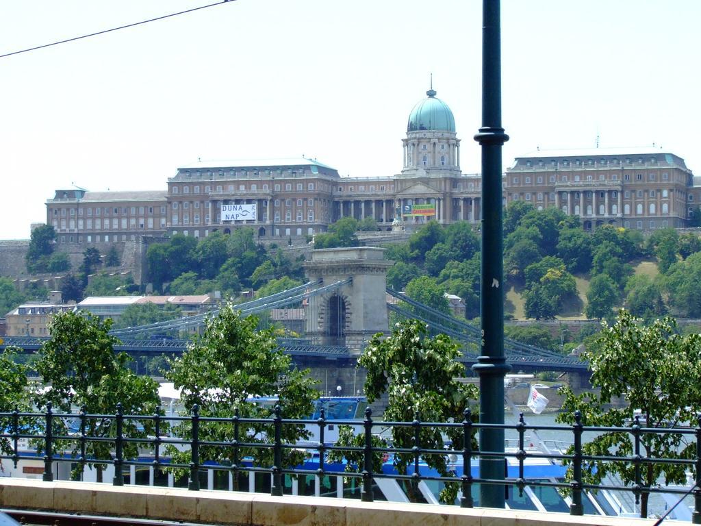 Boomerang Hostel Budapest Eksteriør billede