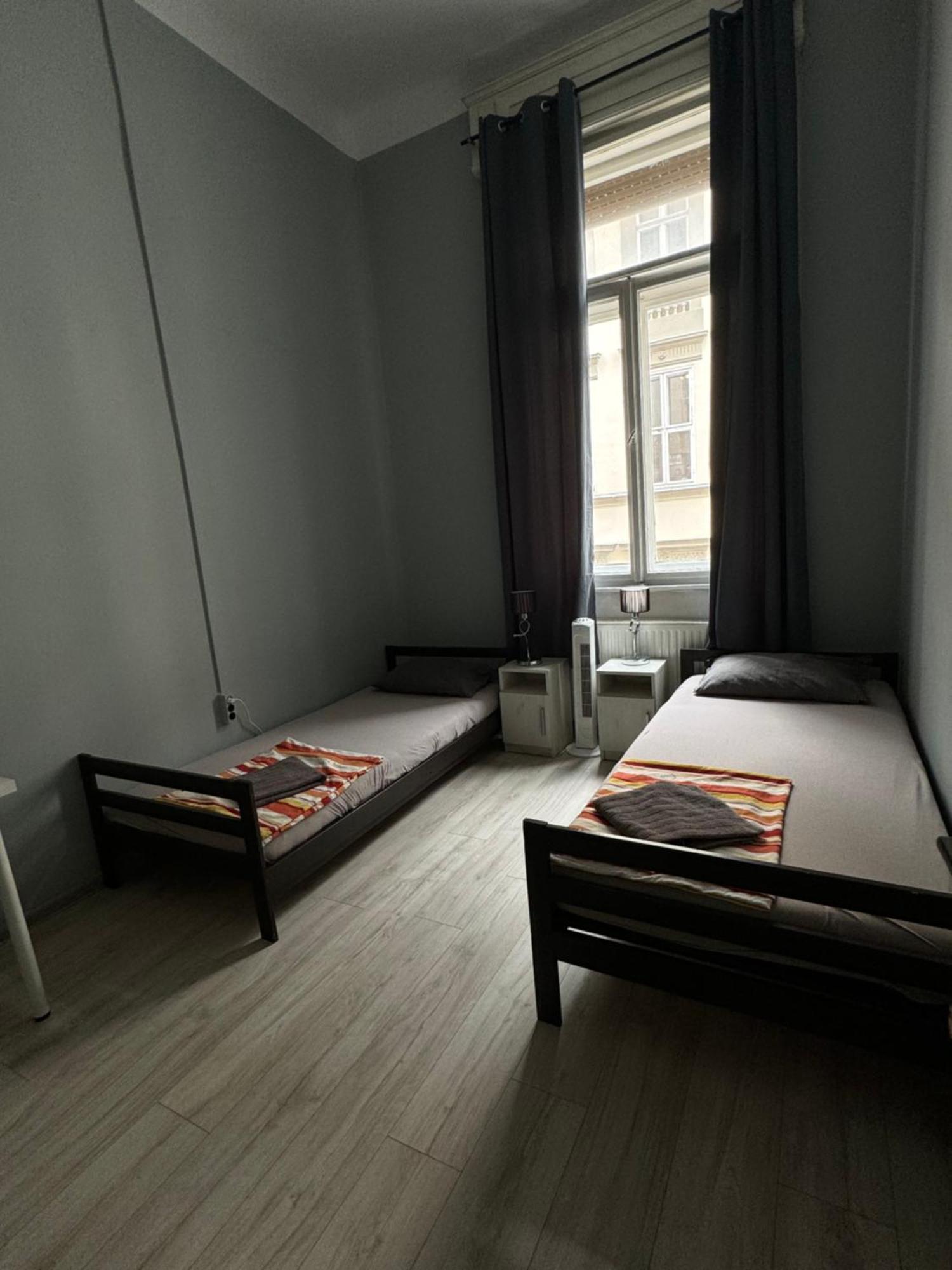 Boomerang Hostel Budapest Eksteriør billede