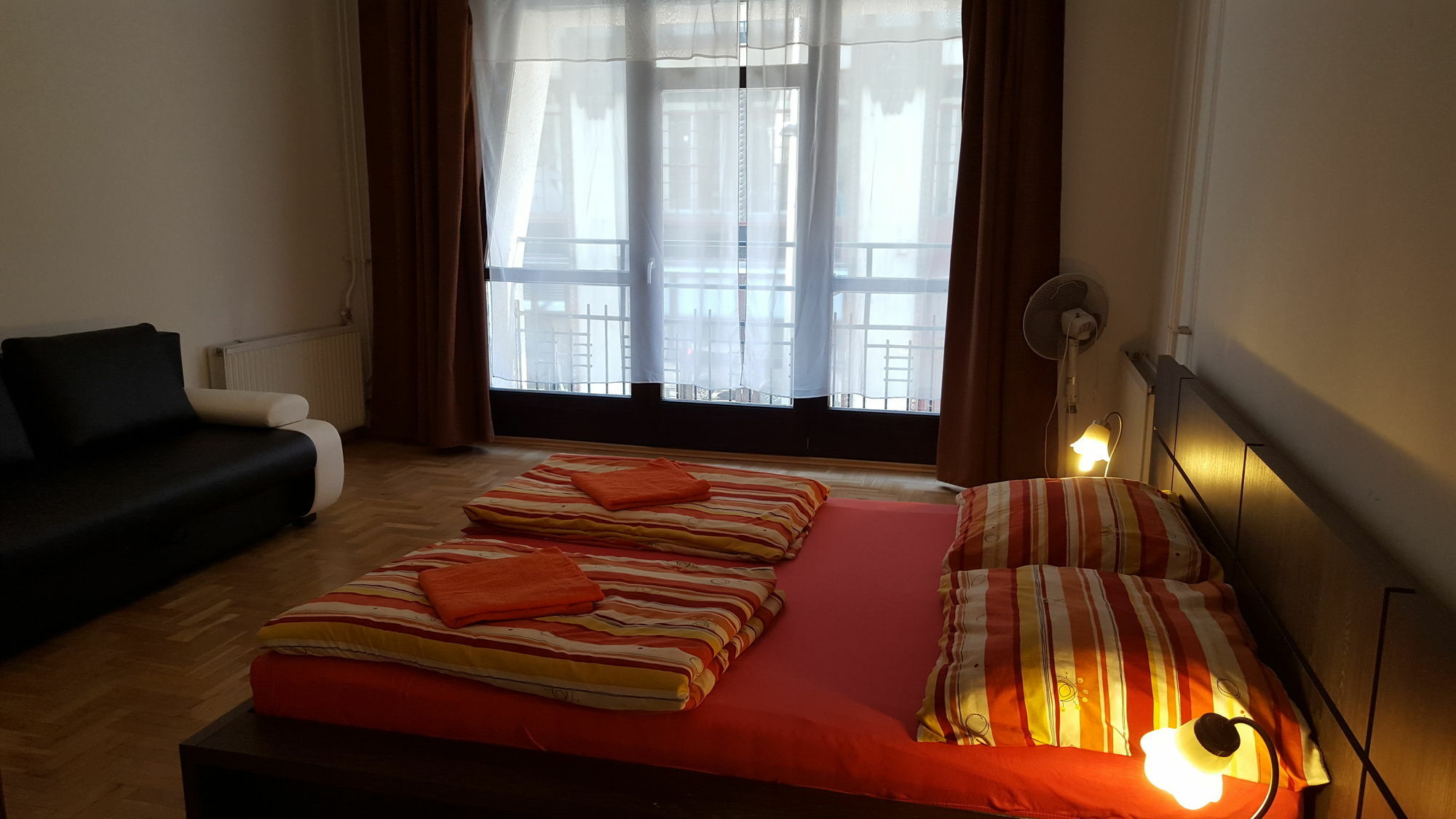 Boomerang Hostel Budapest Eksteriør billede